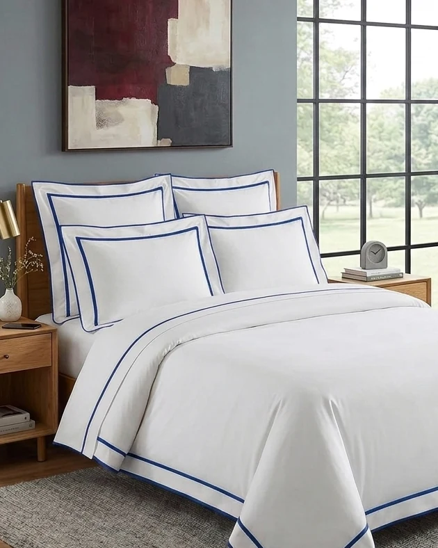 Luxury White Duvet Cover with Edge -Line Border – Premium Cotton Bedding — detail view