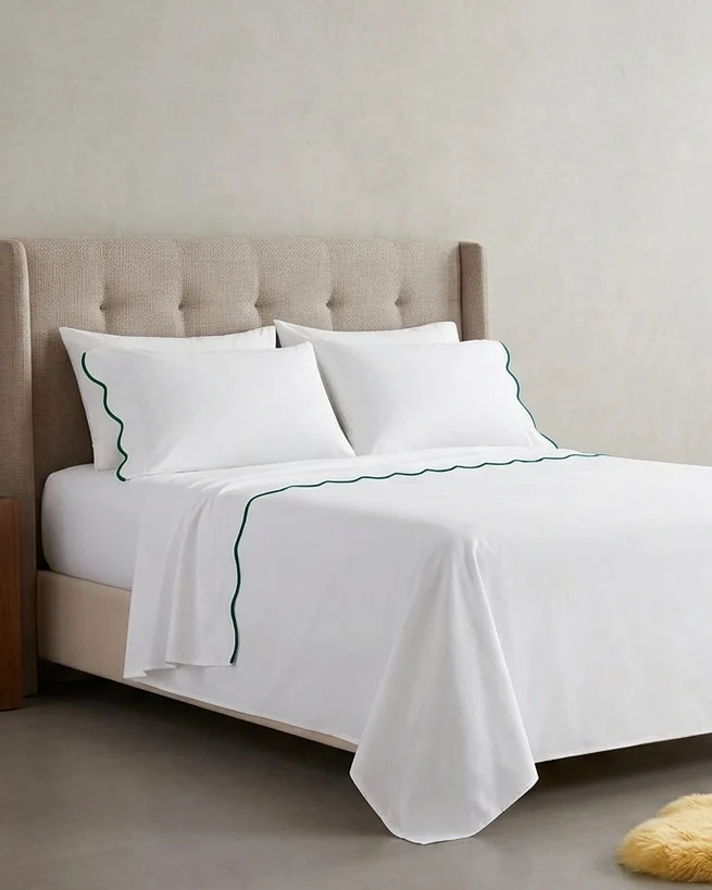 Luxury White Sheet Set with Scalloped Trim – Premium Cotton Bedding — close-up